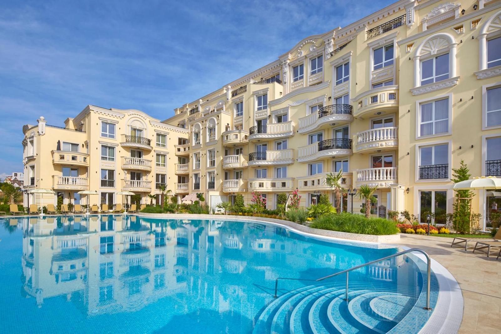 Bellicity Apart Complex Ravda Ngoại thất bức ảnh