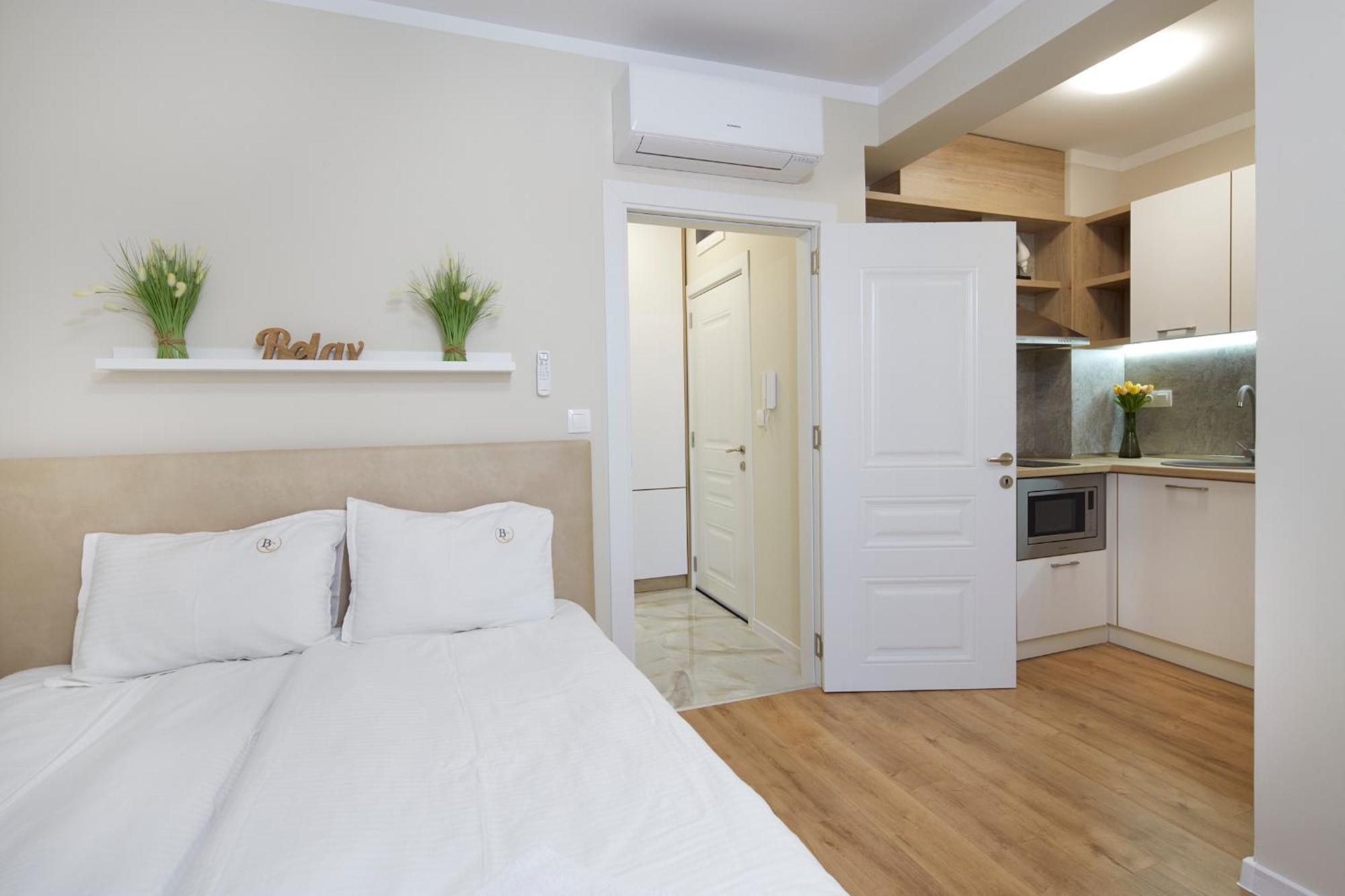 Bellicity Apart Complex Ravda Ngoại thất bức ảnh
